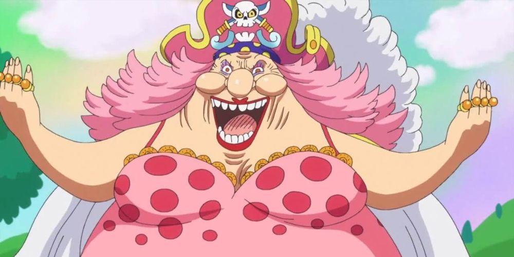 Big Mom holds her arms out in One Piece