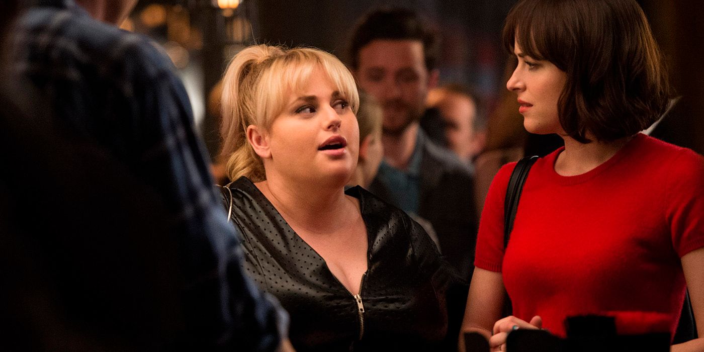 Rebel Wilson in a club partying in How to be Single.