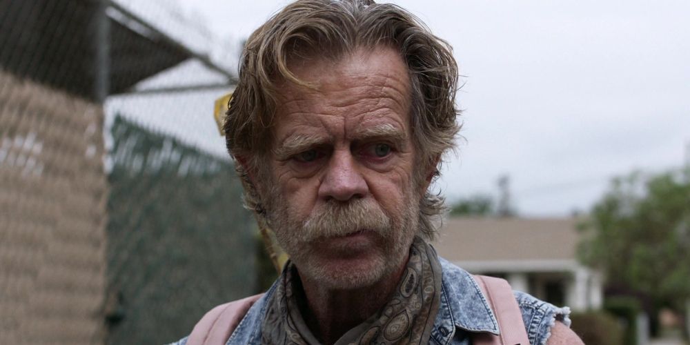 Frank wears a pink backpack on Shameless