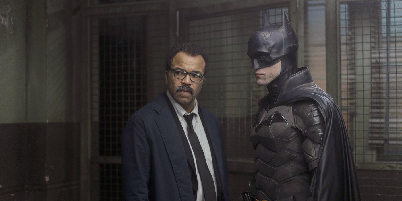 Batman and Jim Gordon talking.