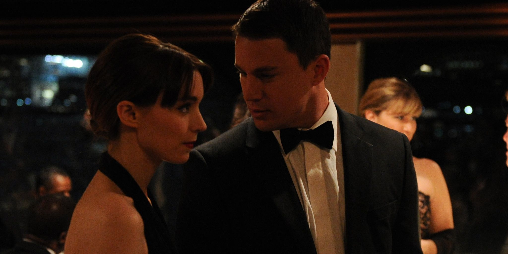 Channing Tatum and Rooney Mara wear fancy clothes at a party in Side Effects