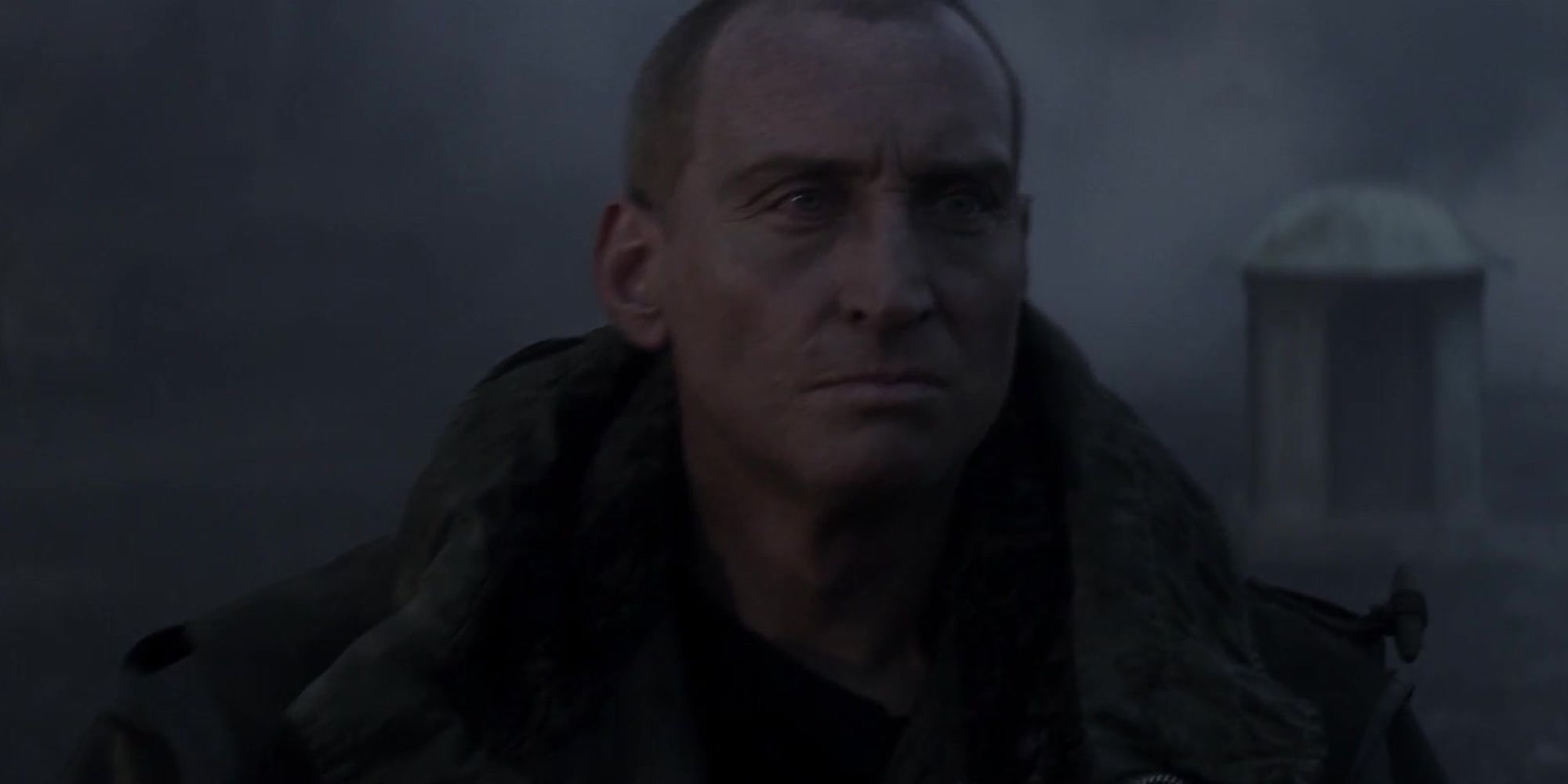 Charles Dance as Jonathan Clemens in Alien 3