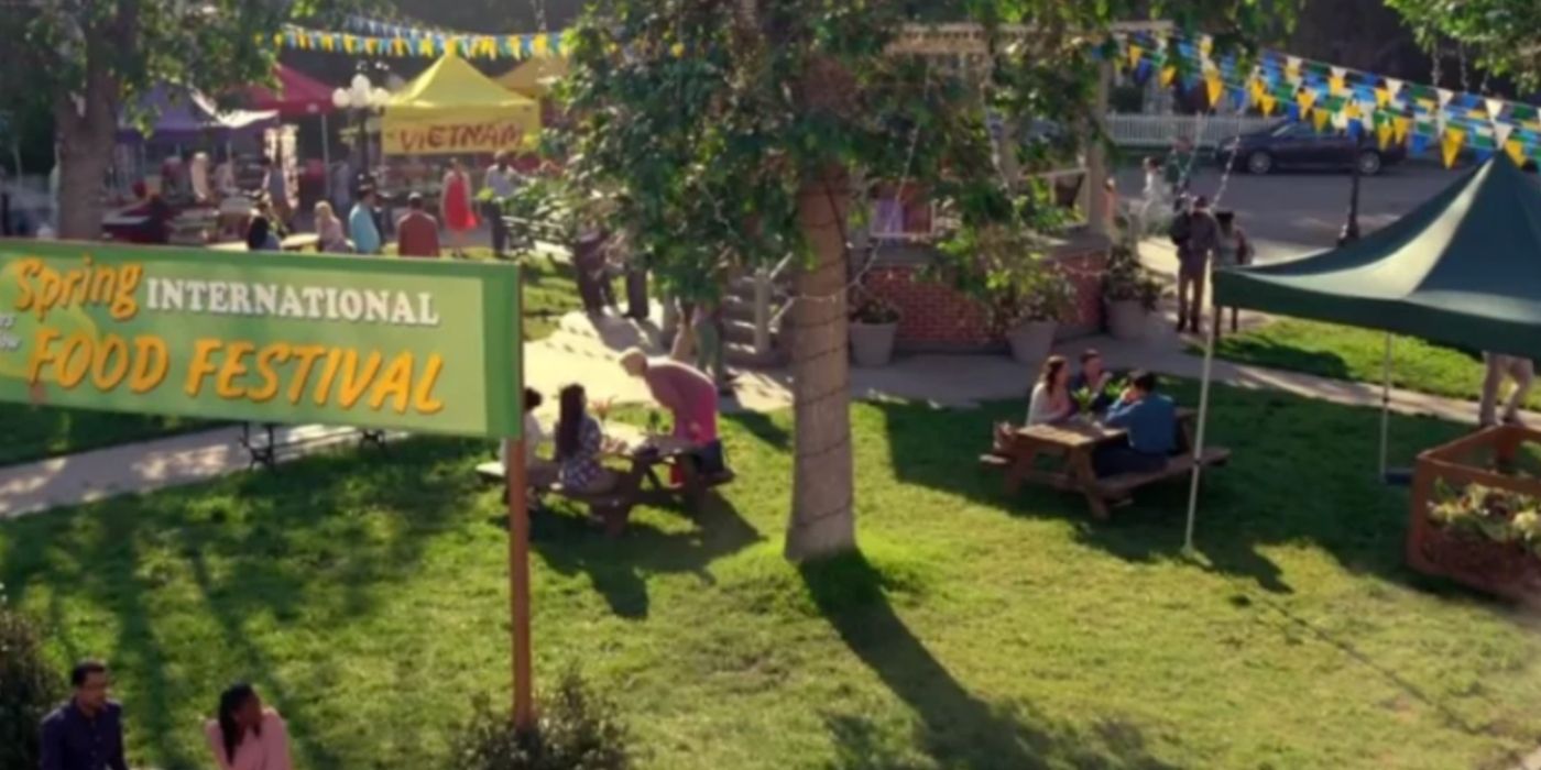 The food festival in Stars Hollow in Gilmore Girls: A Year In The Life