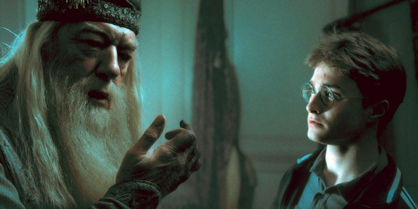 Harry e Dumbledore conversando em Harry Potter