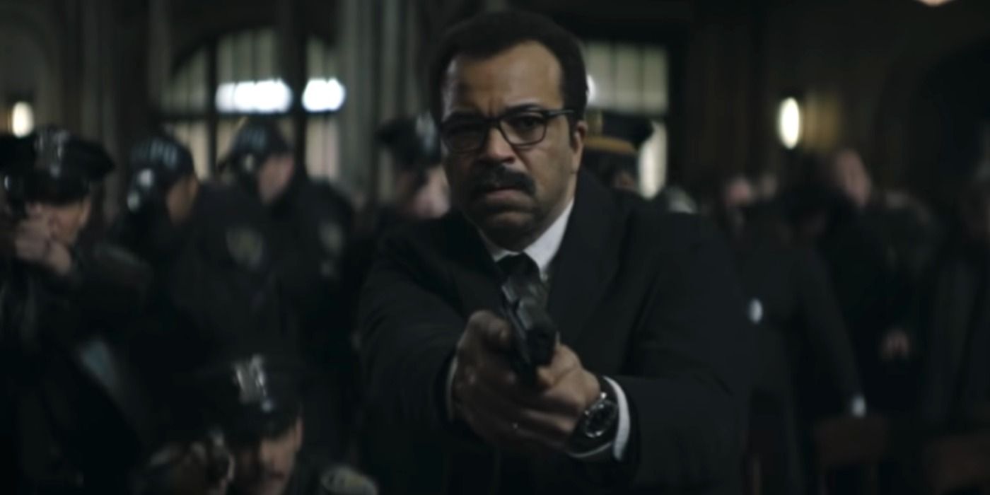 Gordon pointing his gun in The Batman