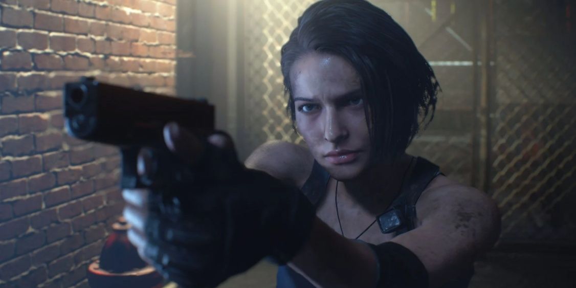 Jill Valentine aims a gun in Resident Evil 3 Cropped