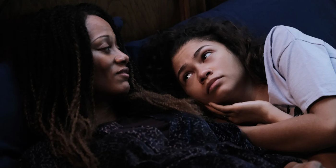 Leslie and Rue in bed talking on Euphoria