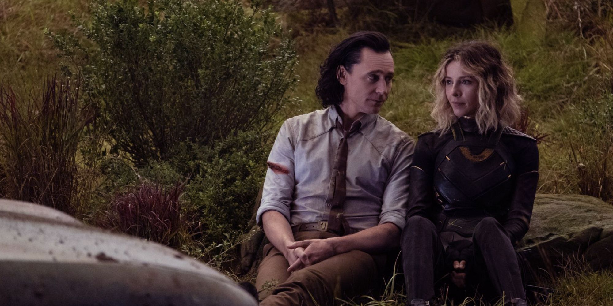 Tom Hiddleston Reflects on Marvel’s Decision to Reveal Loki is Bisexual