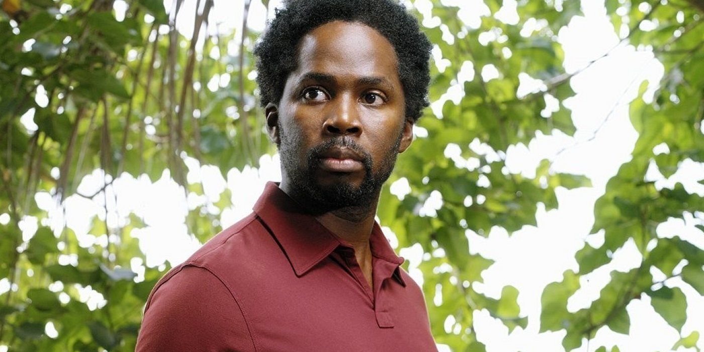 Harold Perrineau as Michael Dawson in Lost, wearing a red shirt a looking concerned