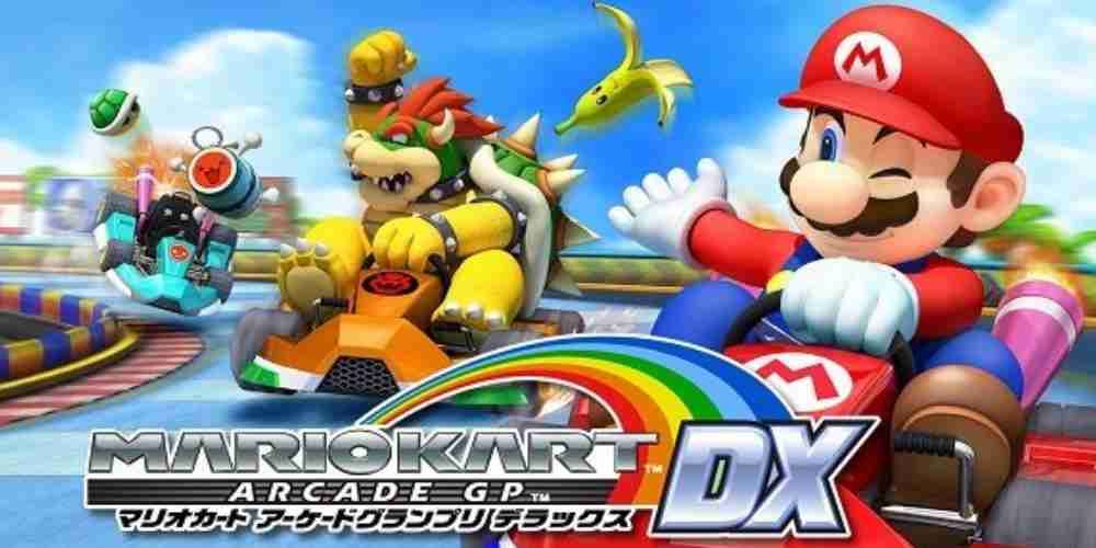 An image of Mario throwing a banana at Bowser for Mario Kart Arcade GP DX.