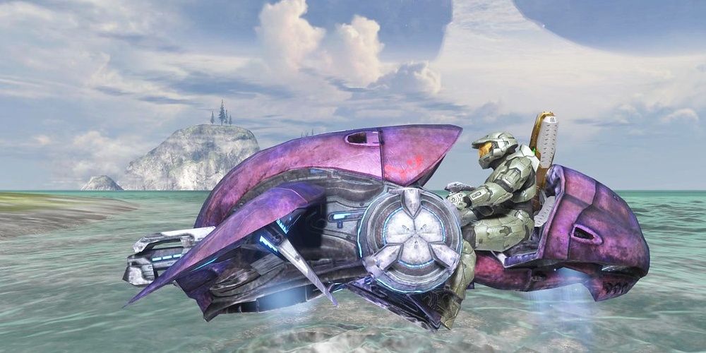 Master Cheif riding Ghost in Halo 3 