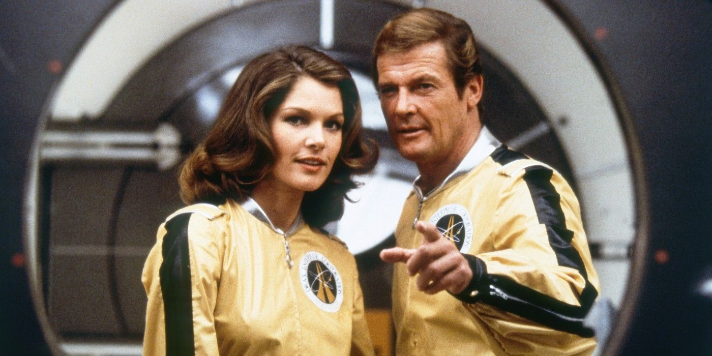 Bond and Holly in Moonraker 