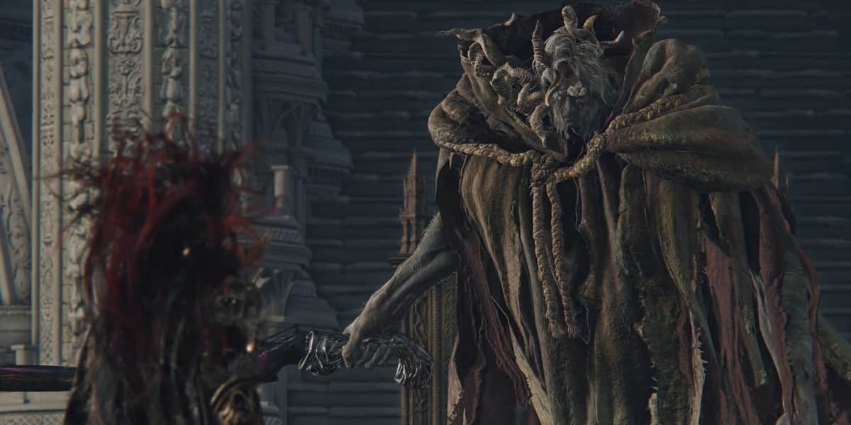 Morgott, the Omen King in Elden Ring facing the playable character.