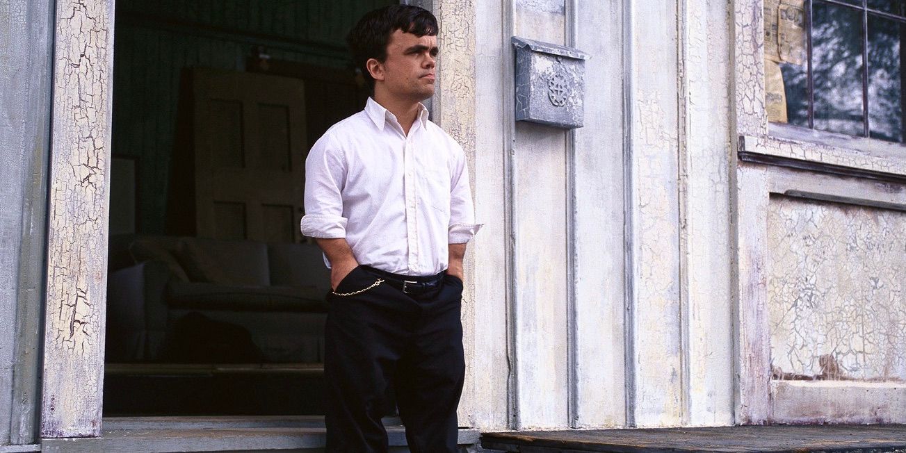Peter Dinklage in The Station Agent