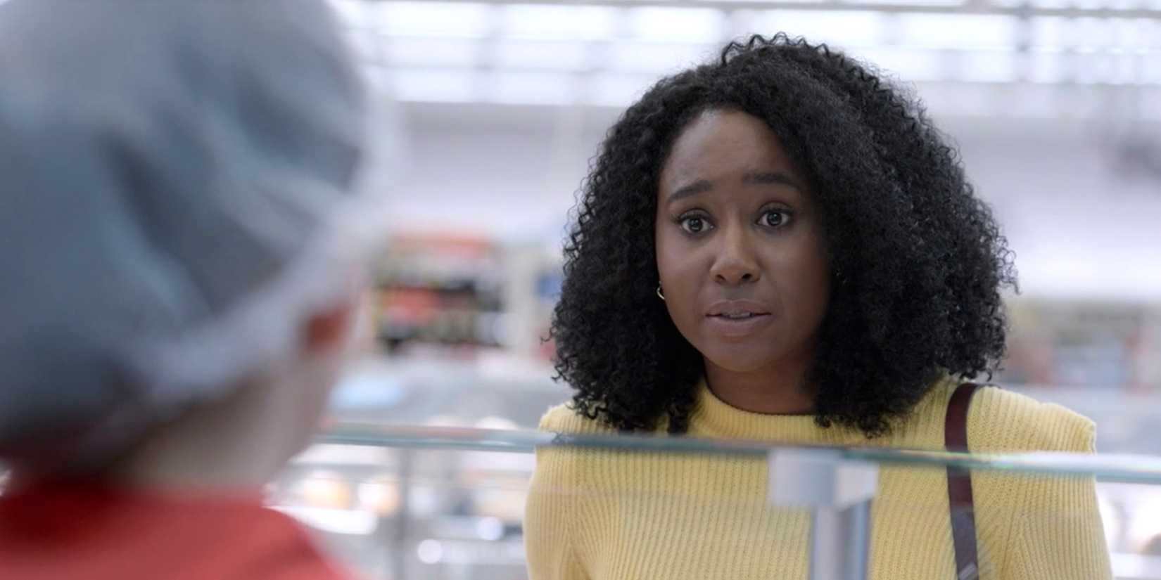 Brit looks at sam in Single Drunk Female.