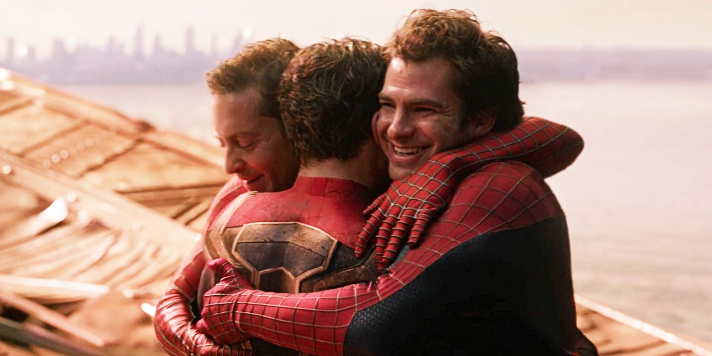 Spider-Man No Way Home Tom Holland Andrew Garfield Tobey Maguire Group Hug