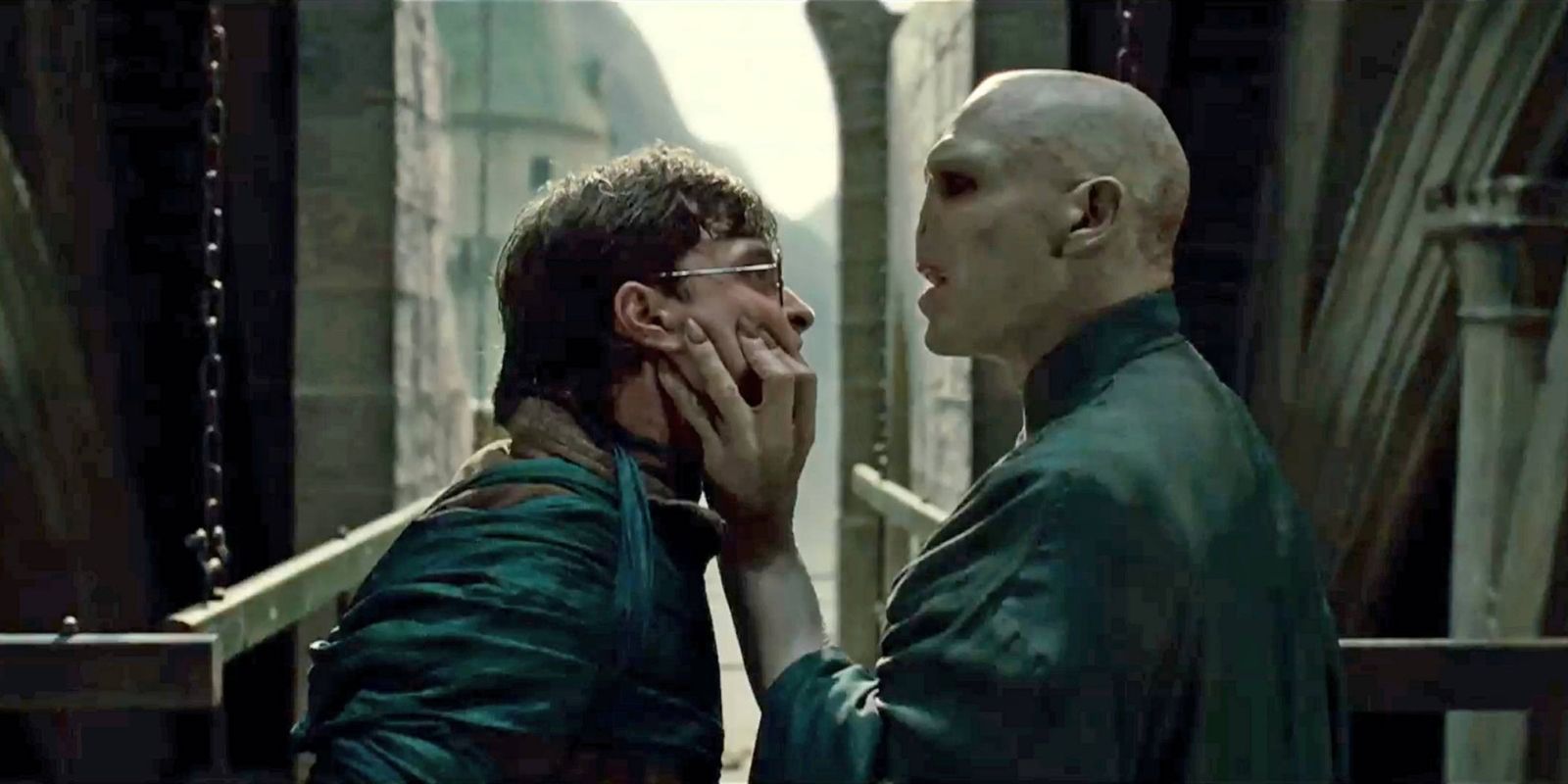 Voldemort and Harry Battling