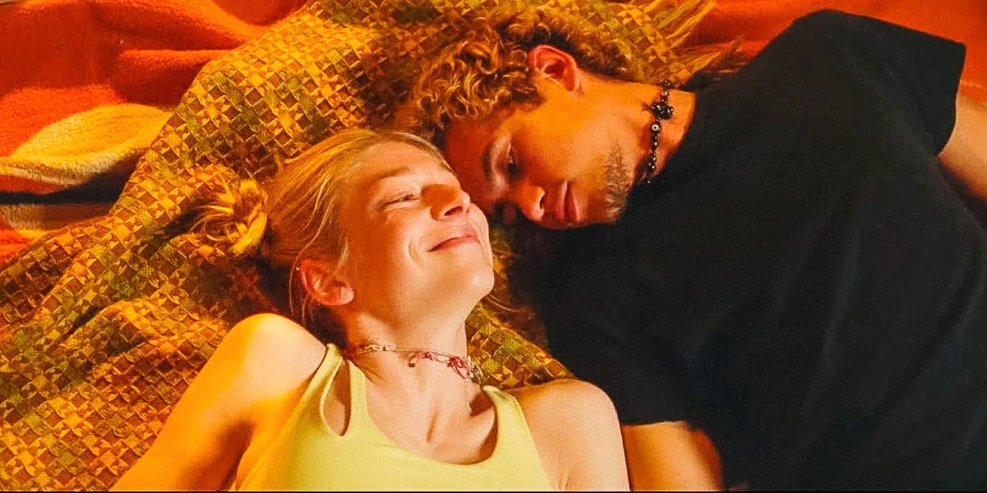 Jules and Elliot in bed in Euphoria.