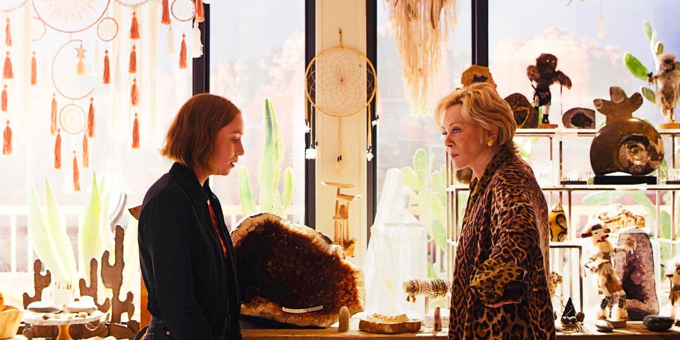 Hacks Season 2 Images Give First Look At Deborah & Ava's CrossCountry Tour