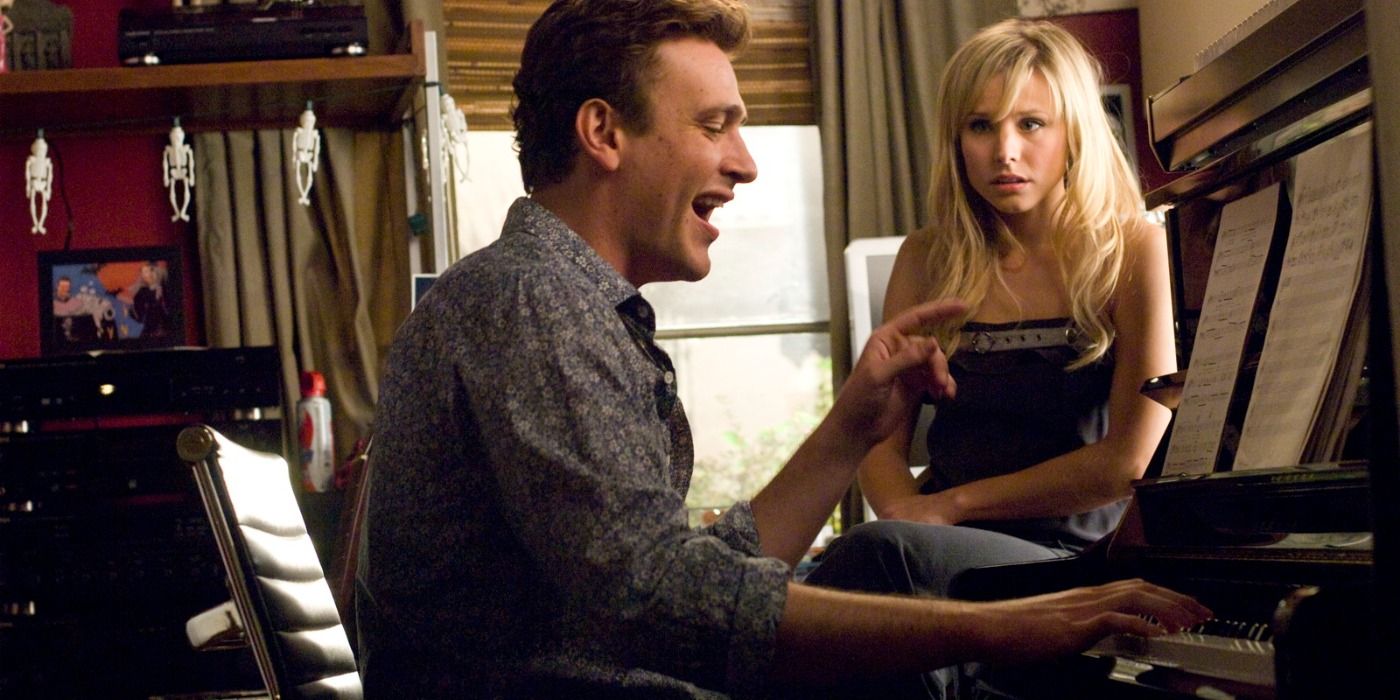 Jason Segel plays piano next to Kristin Bell in Forgetting Sarah MArshall.