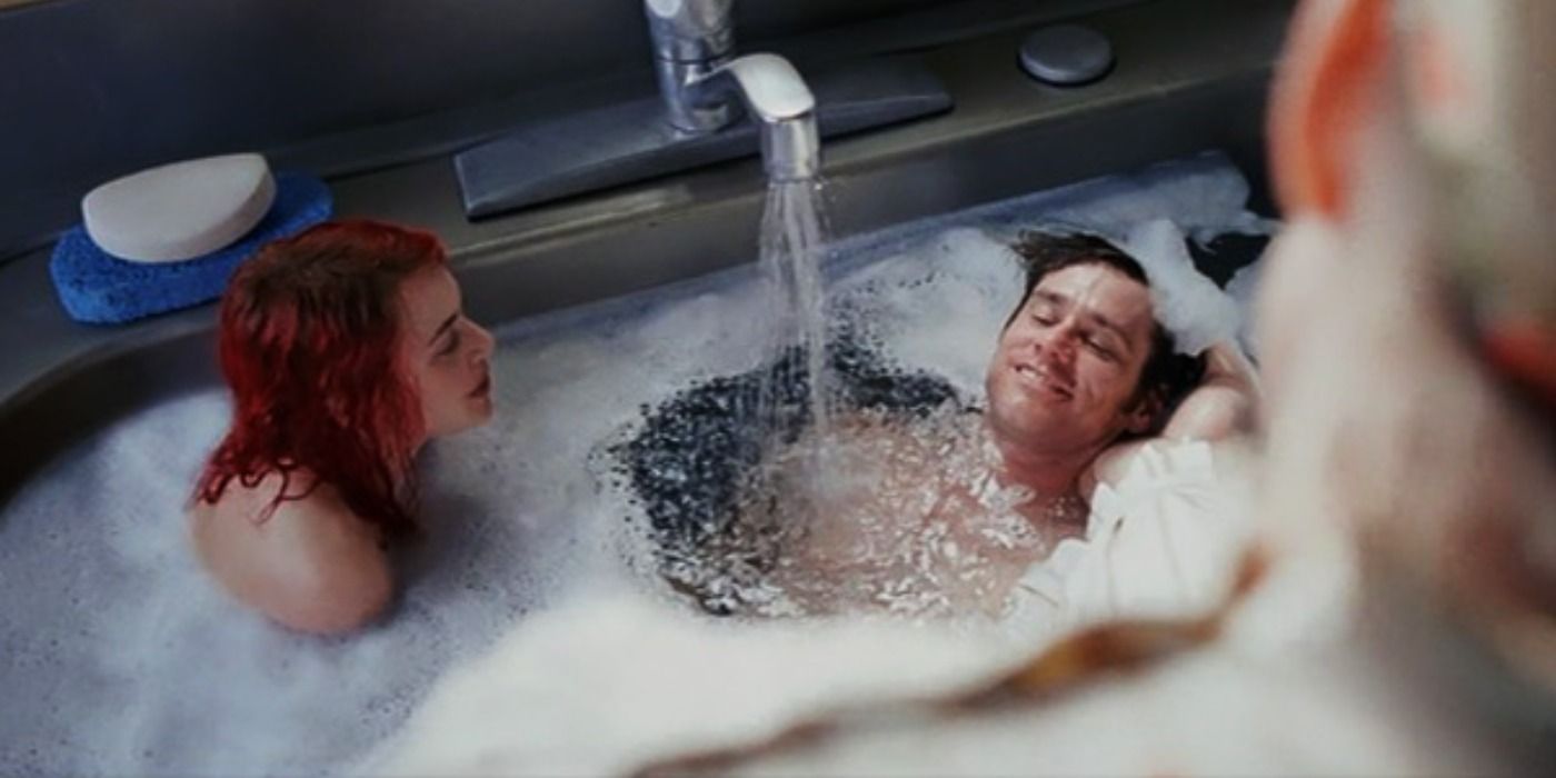 Jim Carrey and Kate Winslet bathe in a giant sink in Eternal Sunshine of the Spotless Mind.