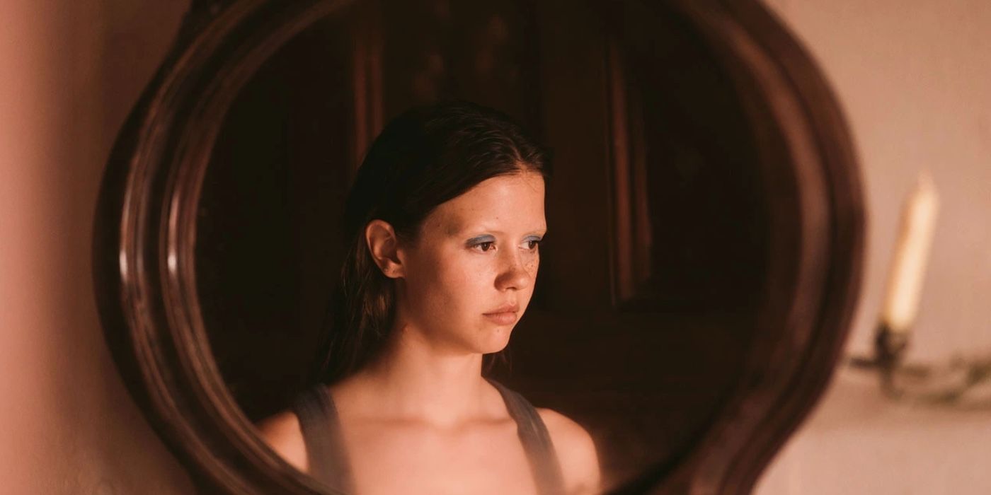 mia goth as young pearl in x prequel pearl