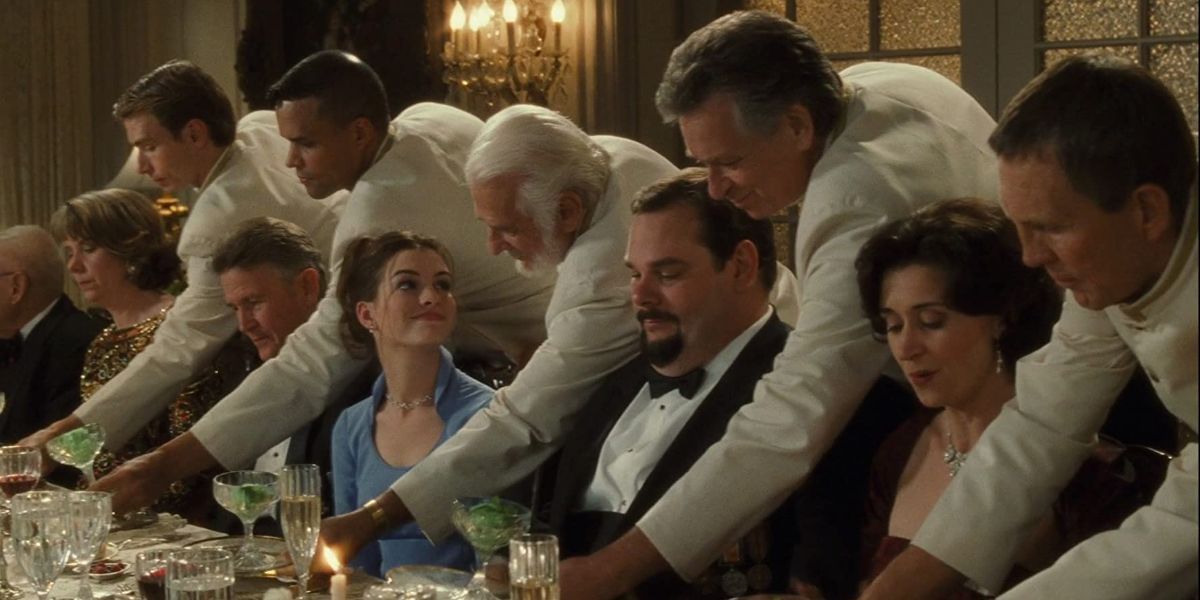 Mia in the state dinner team in The Princess Diaries