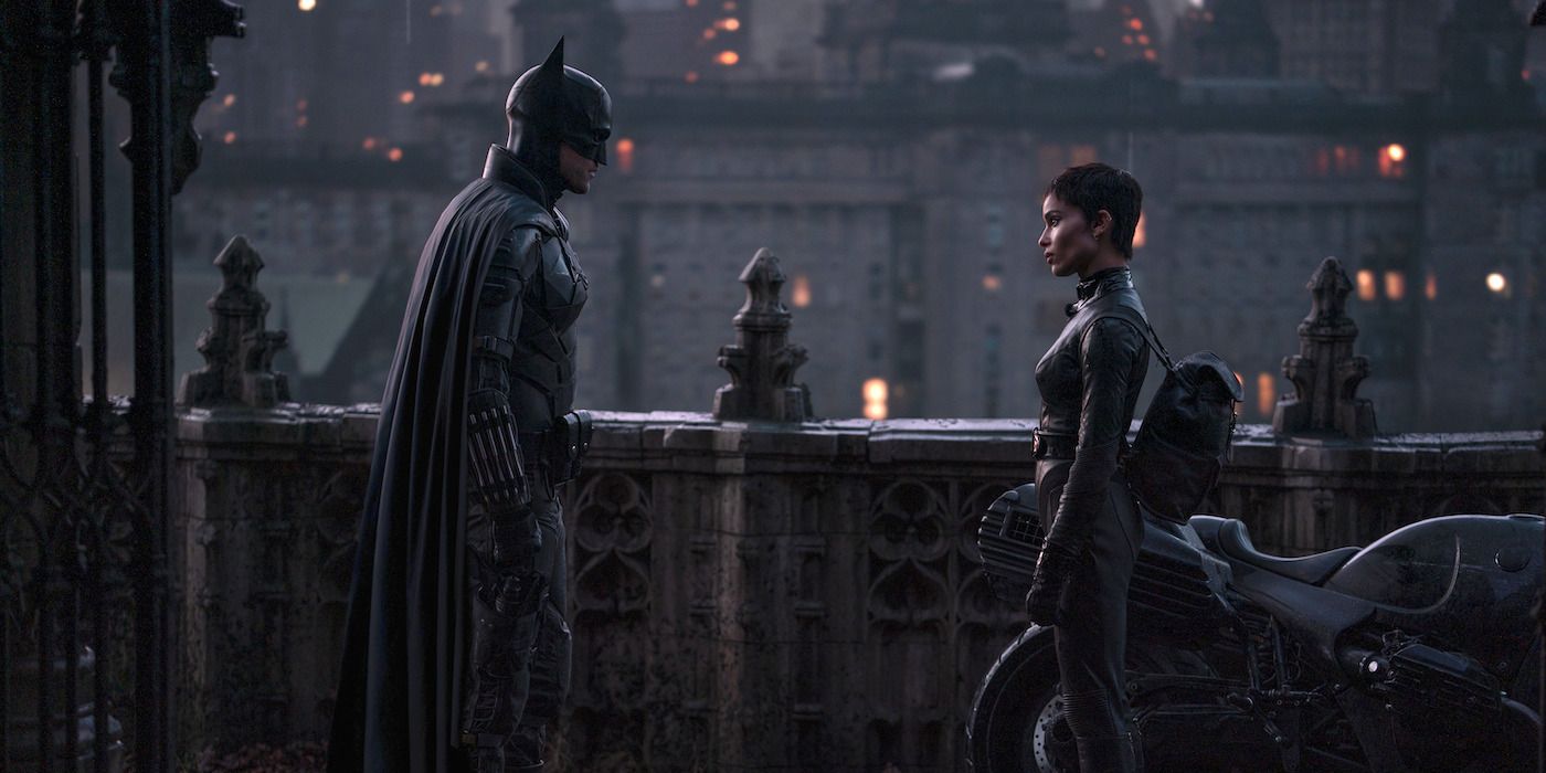 Robert Pattinson's Batman and Zoe Kravitz' Catwoman talking in The Batman