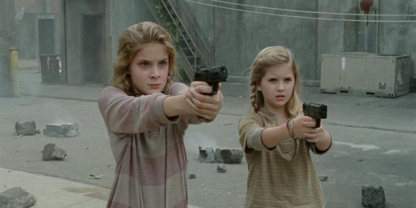 Lizzie and Miccah from The Walking Dead