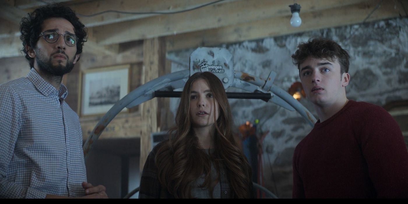 30 year old Bilal, 17 year old Romane and 14 year old Samuel in Disney+&rsquo;s Parallels