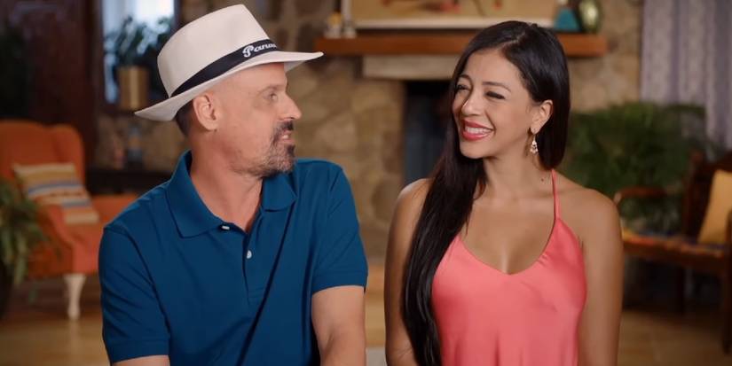 90 Day Fiance Jasmine Pineda and Gino Palazzolo Smiling during interview