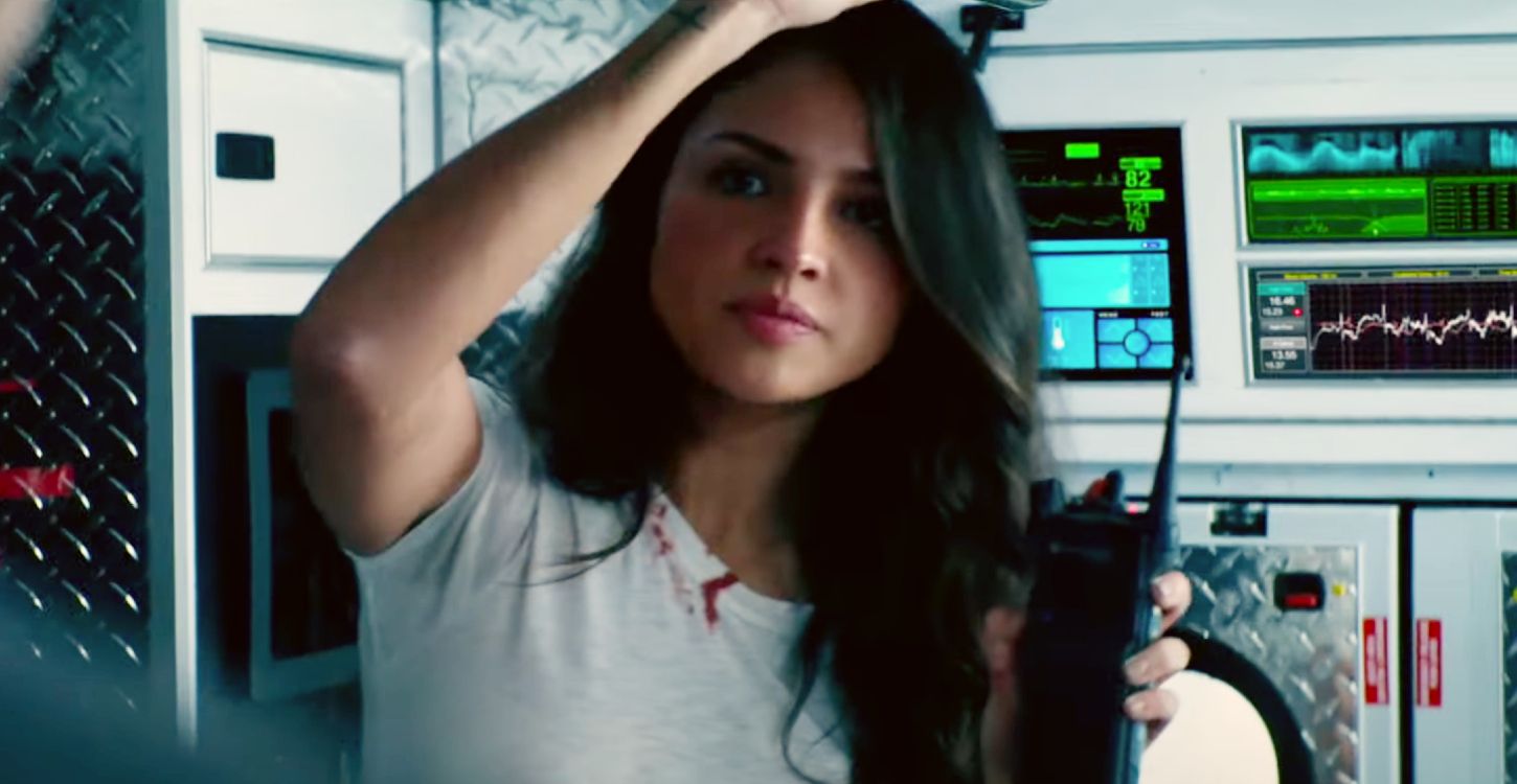 Movie Zone 😫😧😠 Ambulance Star Calls Movie Michael Bay's Most Intense