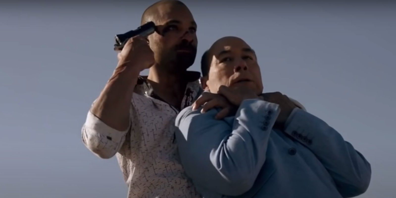 Nacho holds the don at gunpoint in Better Call Saul
