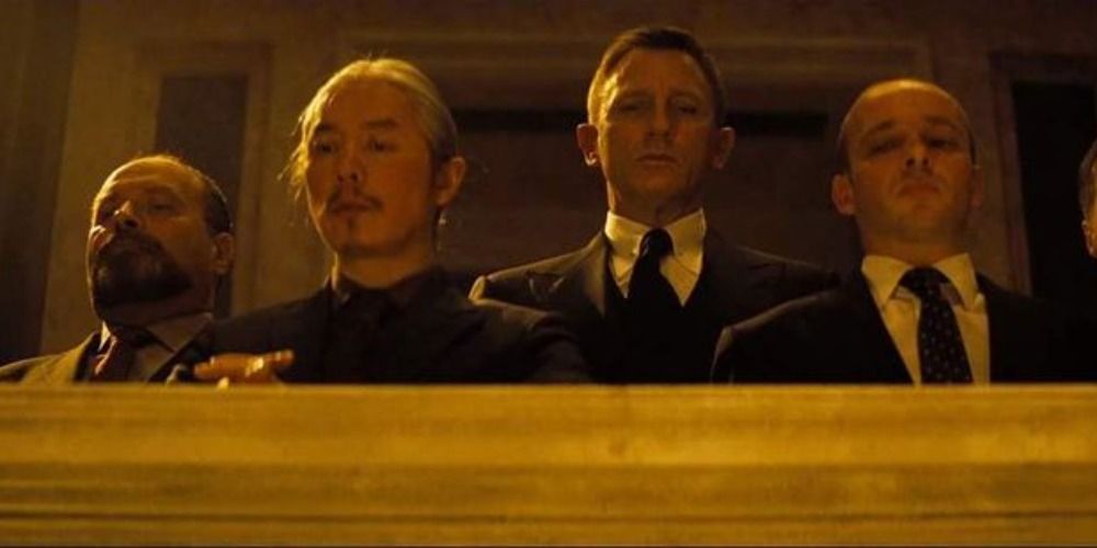 Bond inflitrates a Spectre meeting in Rome in Spectre