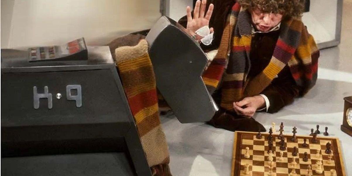 The Fourth Doctor and K9 play chess in The Sun Makers