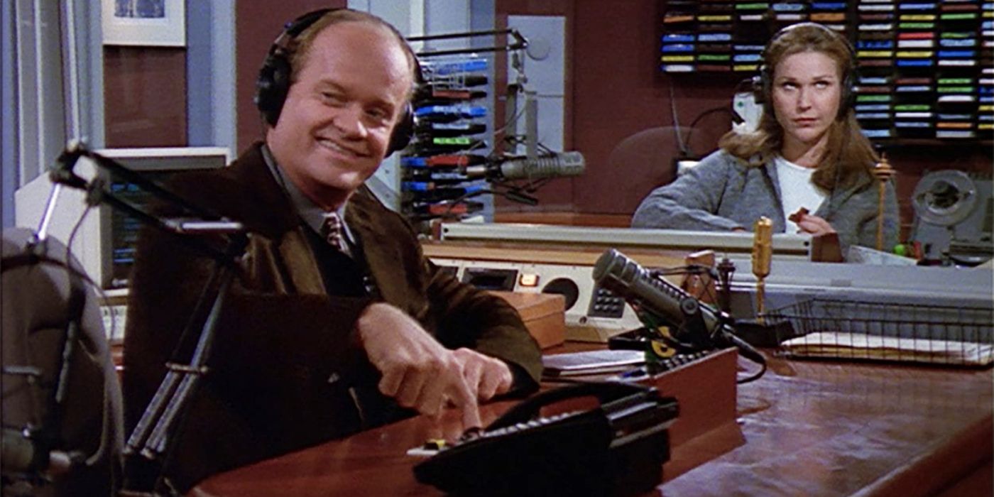 Crane and Roz in a recording in Frasier