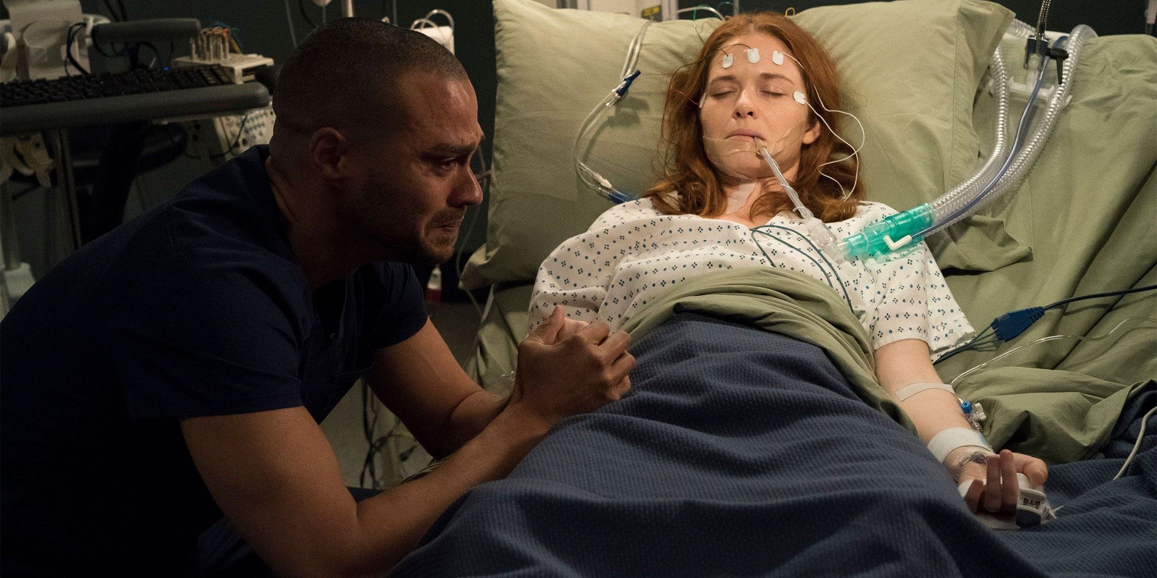 Jackson crying holding April&rsquo;s hand after surgery from Grey&rsquo;s Anatomy