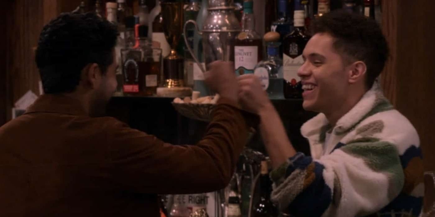Jasper fist bumps Sid in How I Met Your Father
