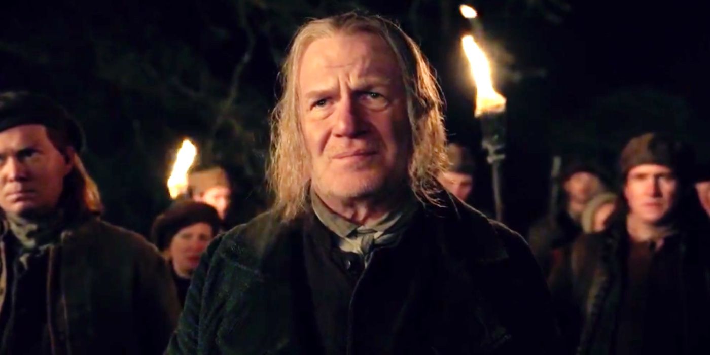 Tom Christie and an angry mob outside Fraser's Ridge on Outlander