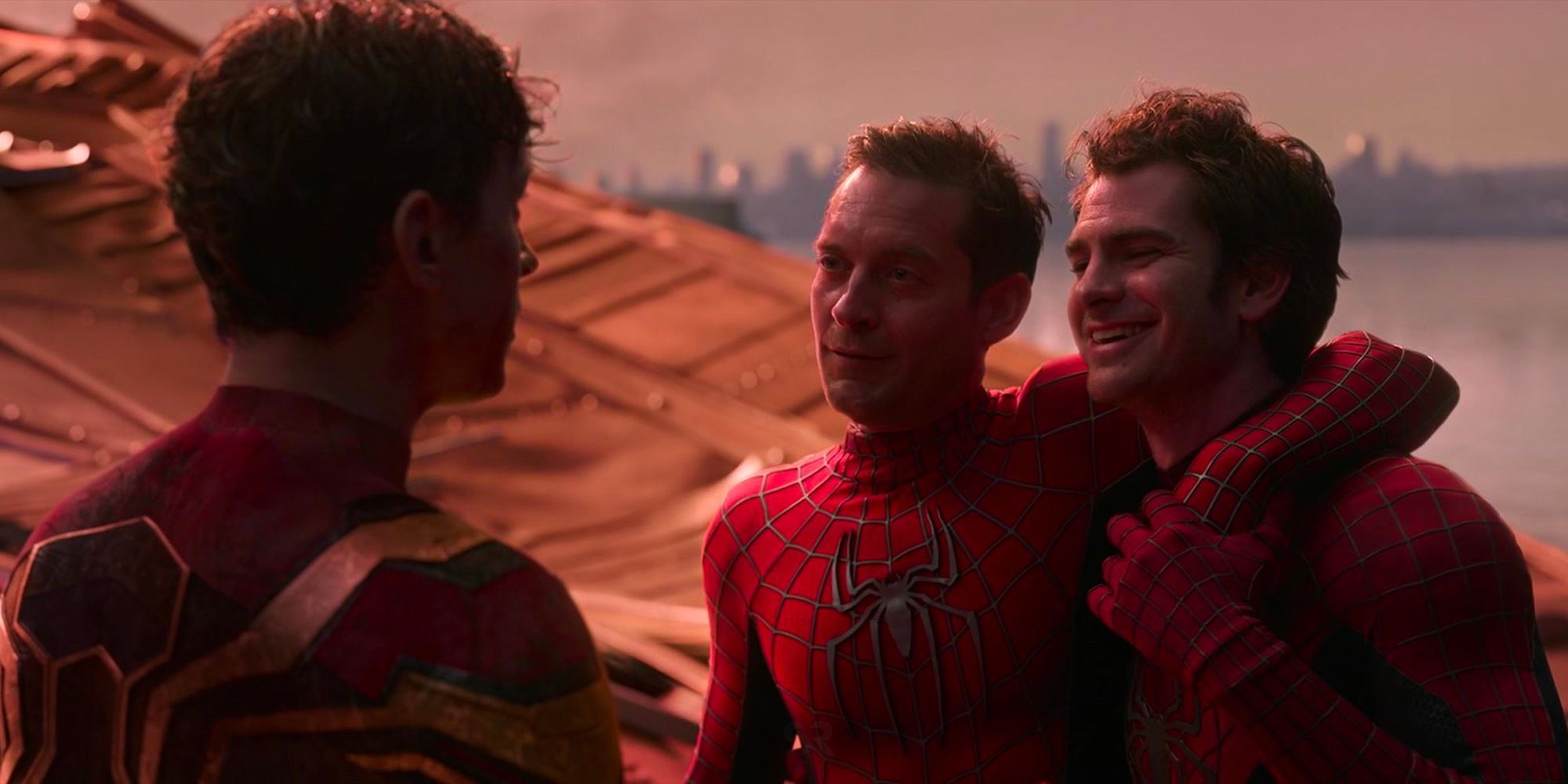 Andrew Garfield holds Tobey up and says goodbye to 616 Peter