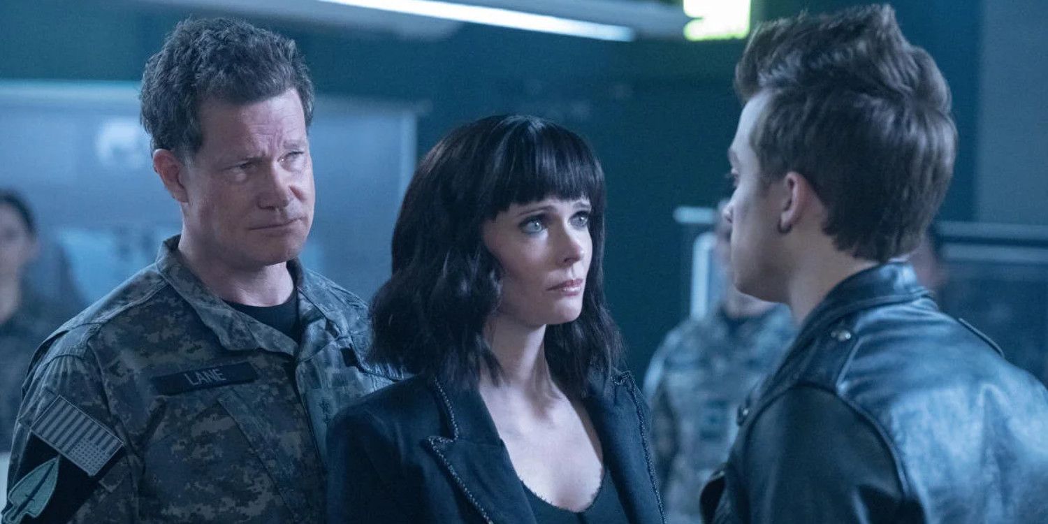 Superman and Lois Bizarro Sam Lane Lois Lane Jon-El