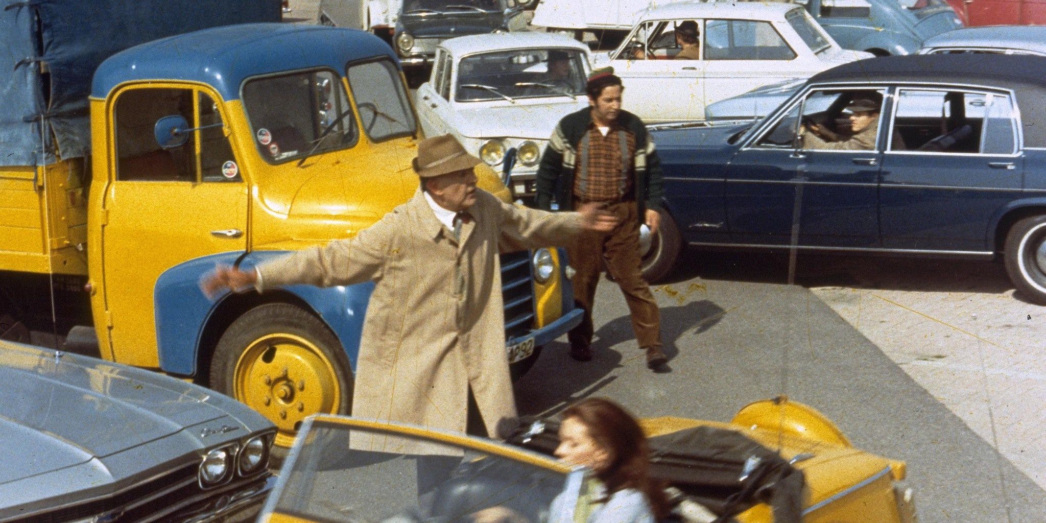 Mr. Hulot complains about a traffic snarl-up in Mr. Hulot