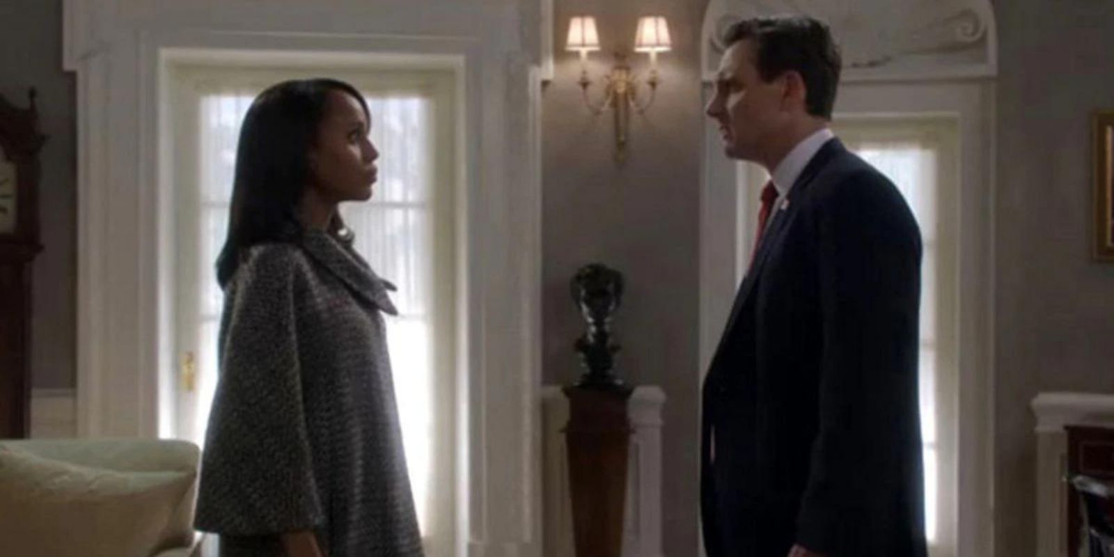 Fitz and Olivia face each other in the white house