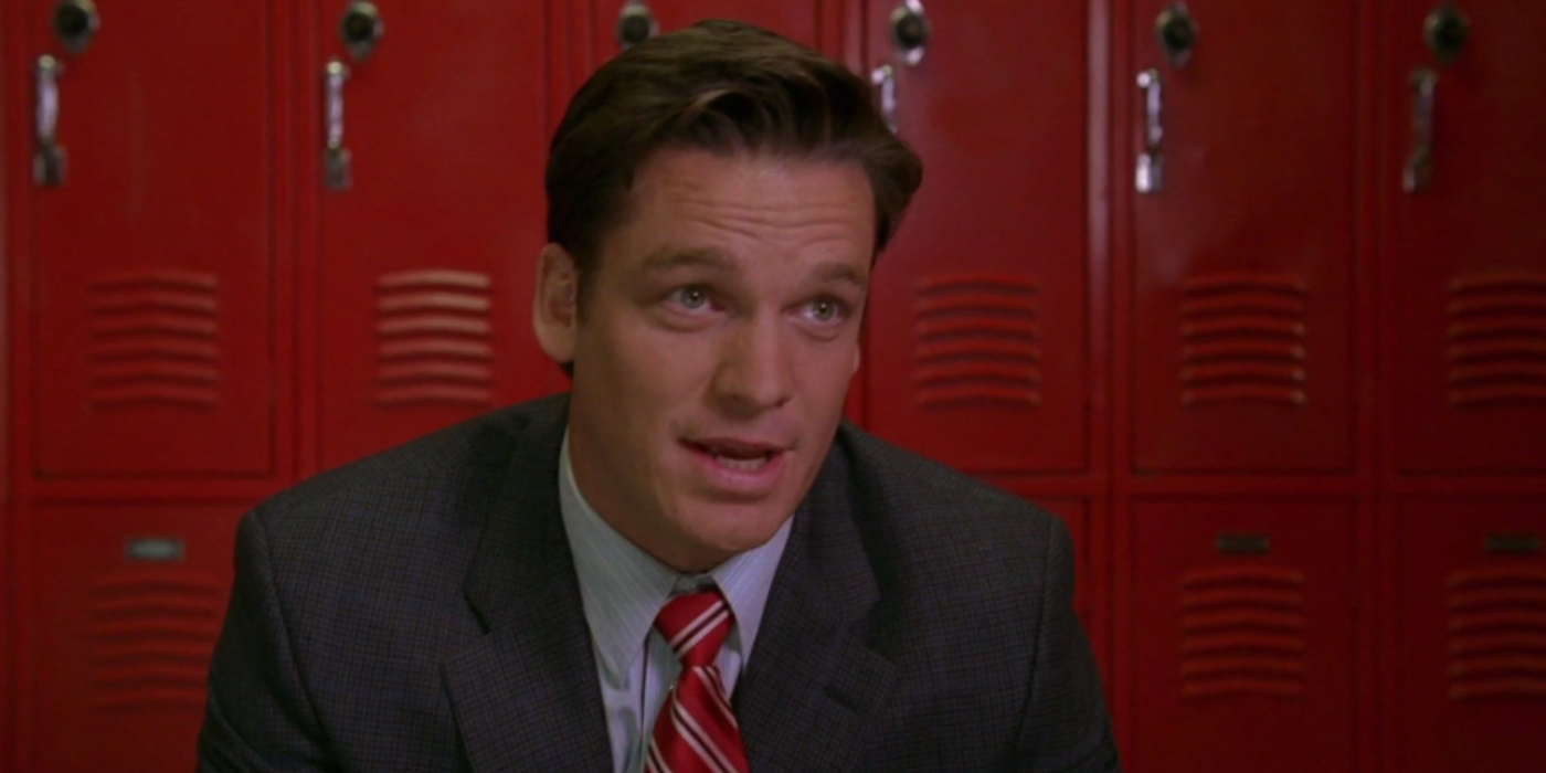 Coach Bolton having a team talk in the locker room in High School Musical
