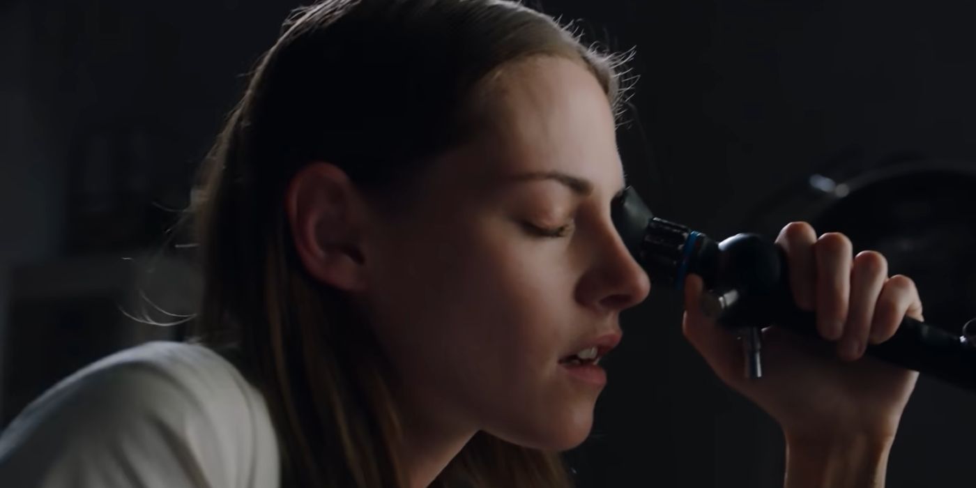 Kristen Stewart in Crimes of the Future