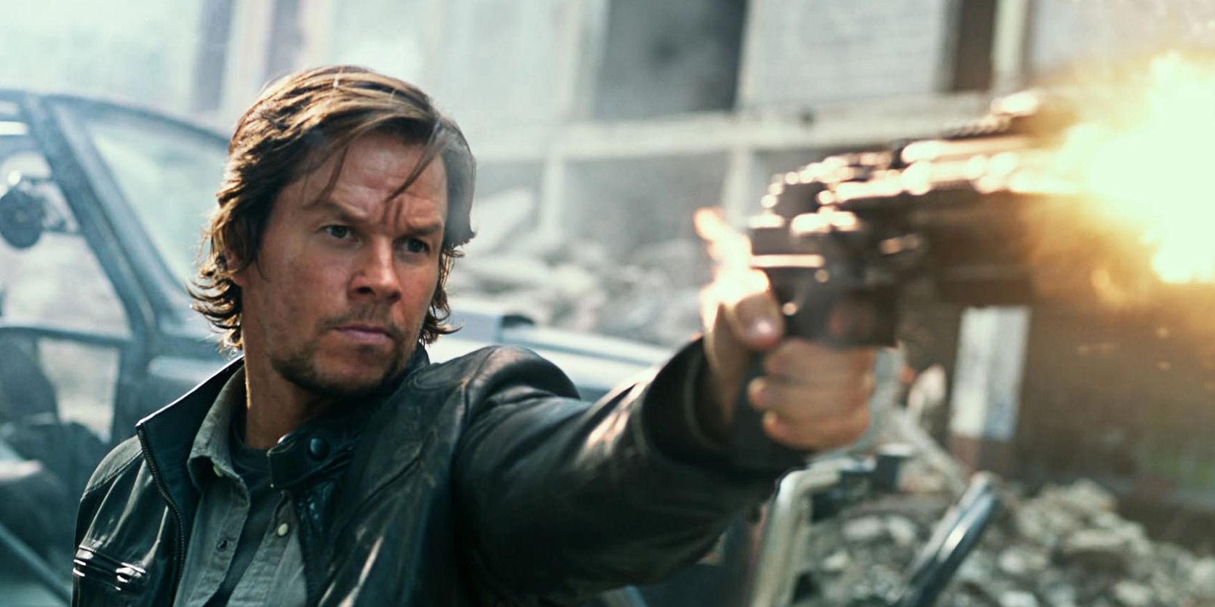 Mark Wahlberg as Cady Yeager in Transformers.