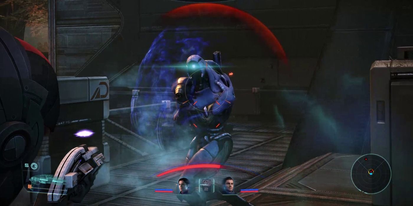 Commander Shepard fighting a Geth Trooper.
