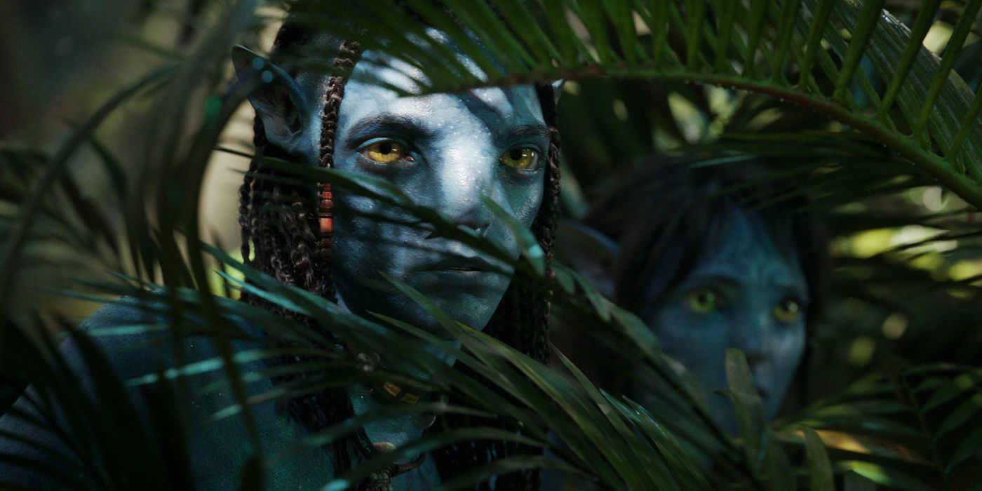 Lo’ak and Kiri in Avatar 2