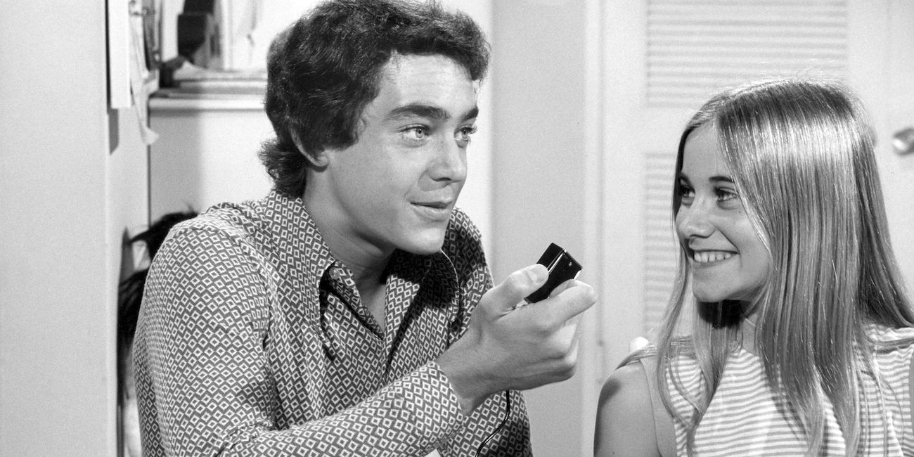 Barry Williams and Maureen McCormick as Greg and Marcia Brady in The Brady Bunch