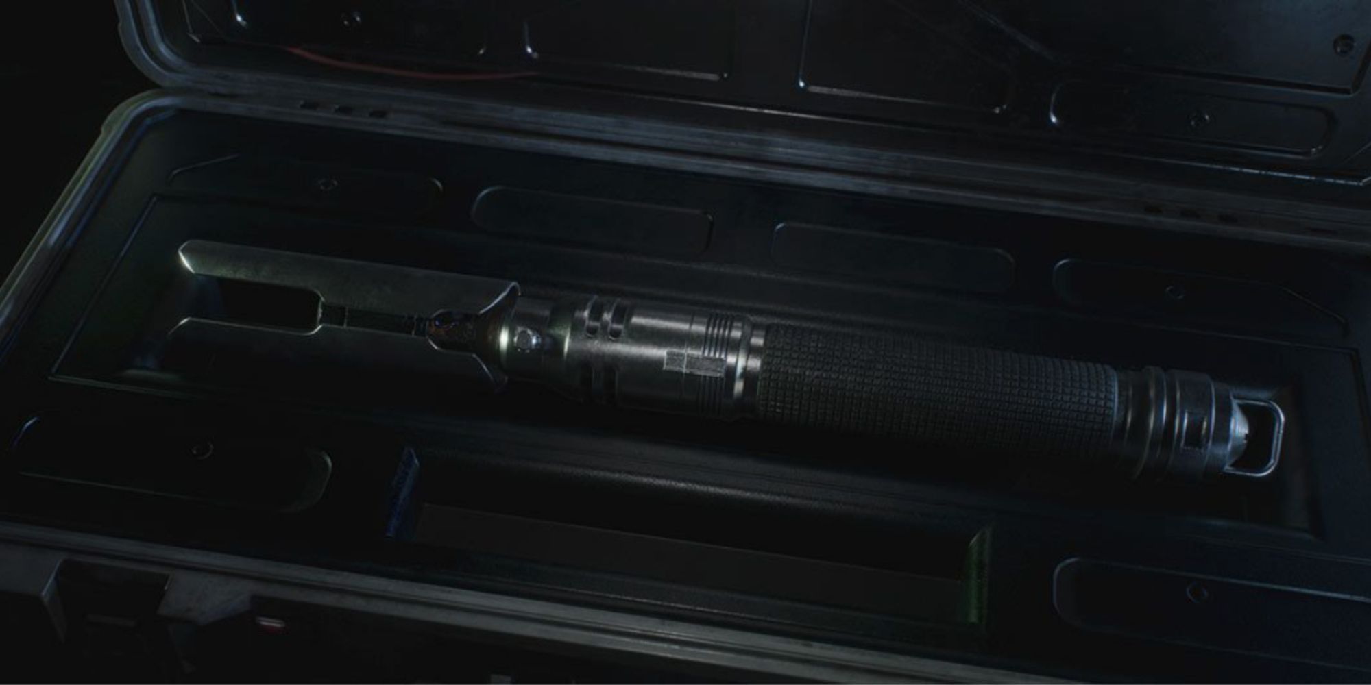 Cal Kestis' lightsaber kept in a box in Jedi Survivor trailer